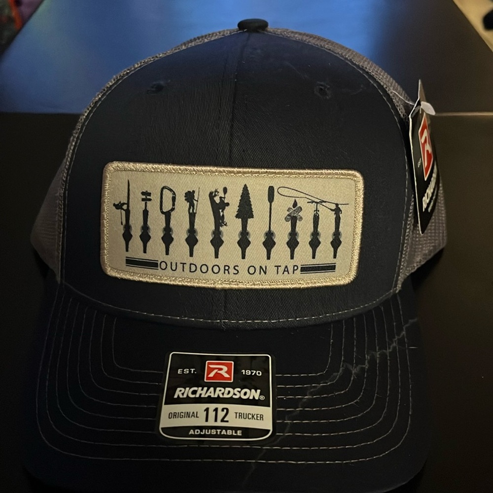 Men’s Outdoors On Tap Trucker Hat